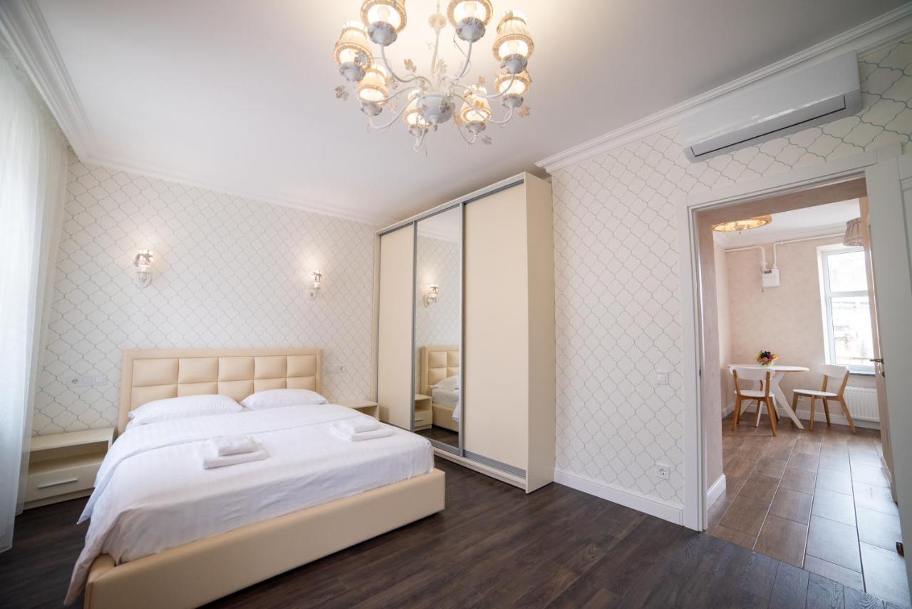 Asao-Apartments Walking Center Zone Lviv Bagian luar foto