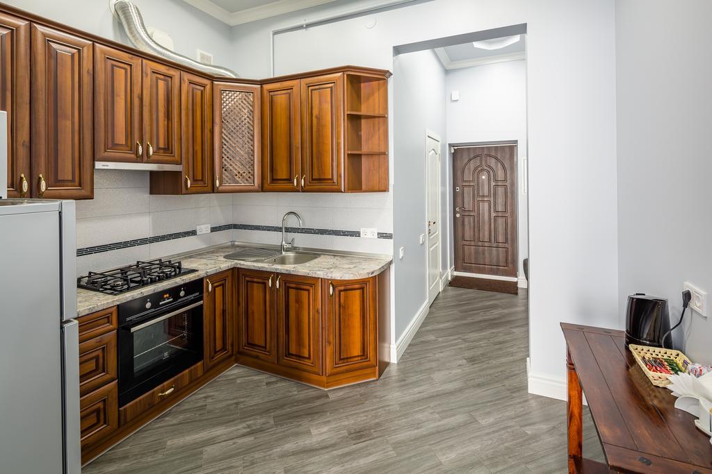 Asao-Apartments Walking Center Zone Lviv Bagian luar foto