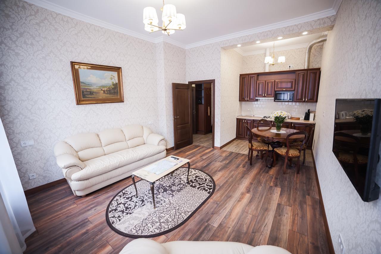 Asao-Apartments Walking Center Zone Lviv Bagian luar foto